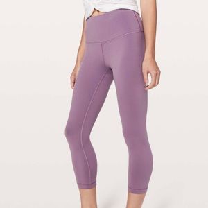 Lululemon 21” crop